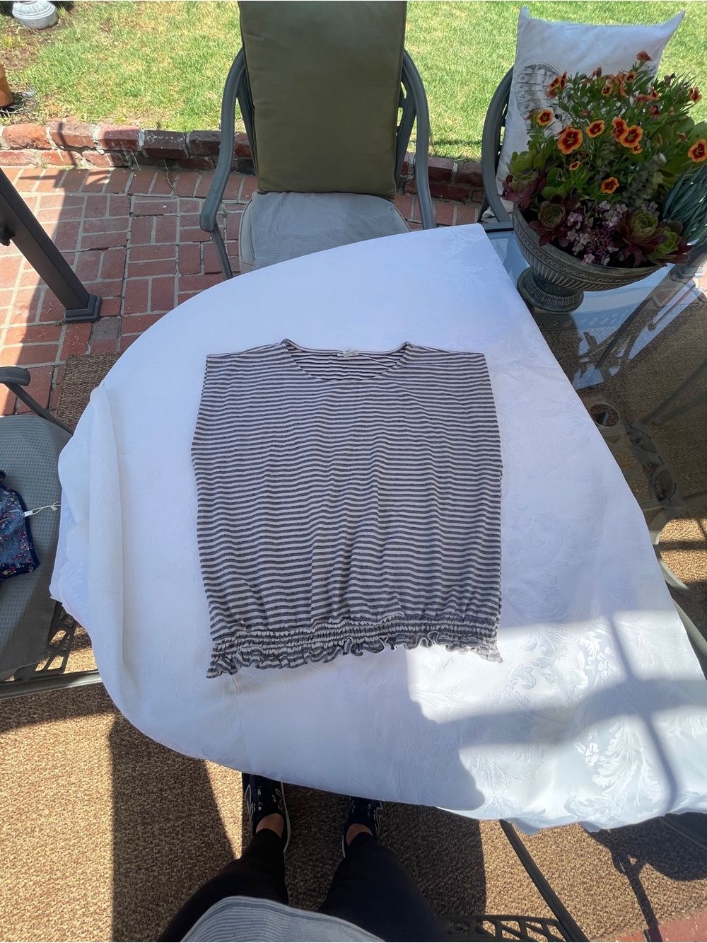 a.n.a Sleeveless Striped Ruffled Hem Tank Top in Black and White